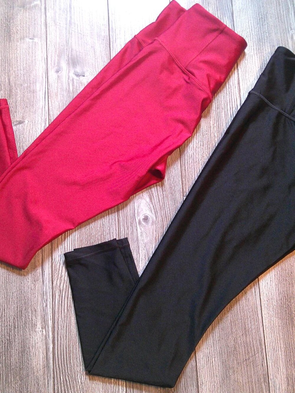 2 "Athleta" Elation Sheen 7/8 Tights Red & Black Excellent Condition Woman Sz S